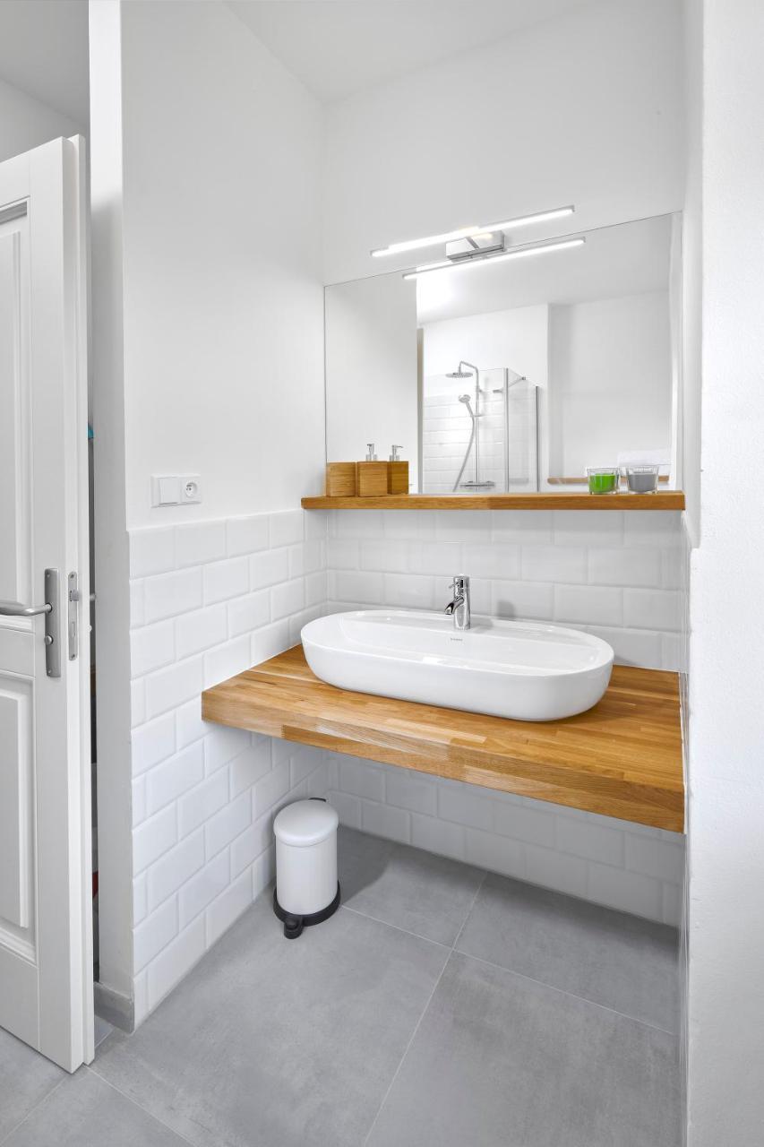 Downtown Suites Mala Strana Prag Eksteriør billede